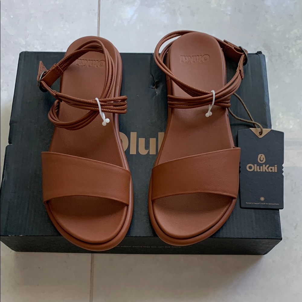 OluKai Brown Tiare wrap Sandals size 9 or 39 EU brand new in box